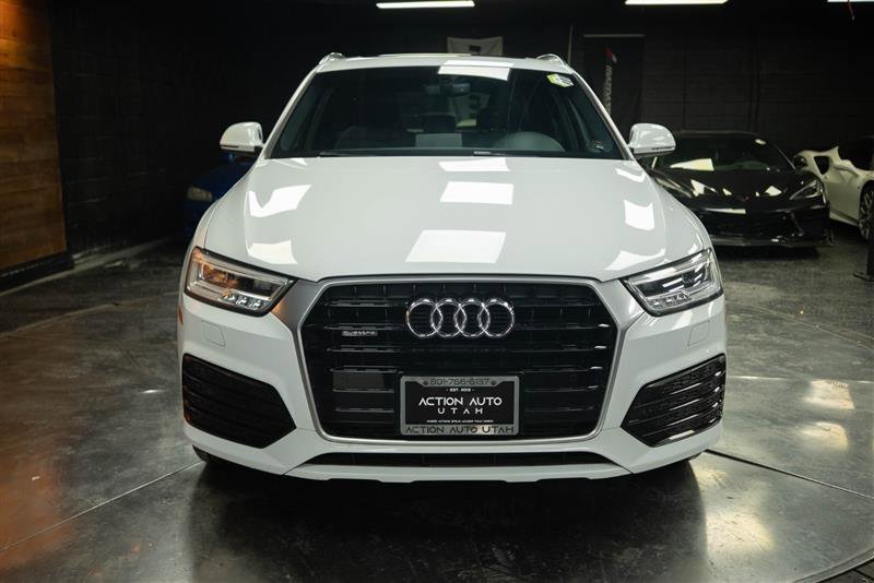 Used 2016 Audi Q3 2.0T Prestige w/ Prestige Package AWD/4WD image 3