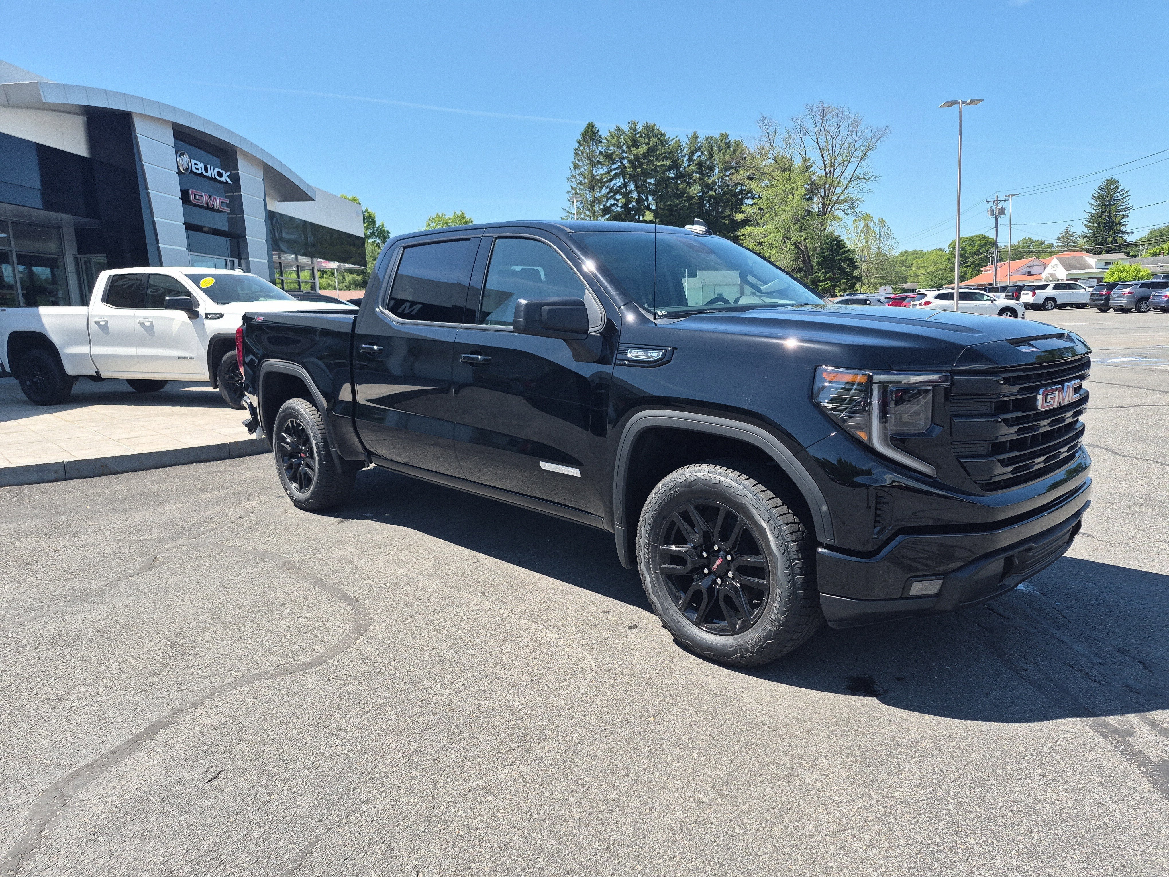 Used 2026 GMC Sierra 1500 Elevation w/ Preferred Package AWD/4WD image 19