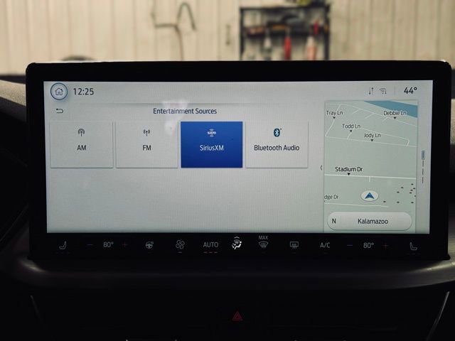 Used 2023 Ford Escape Platinum image 33