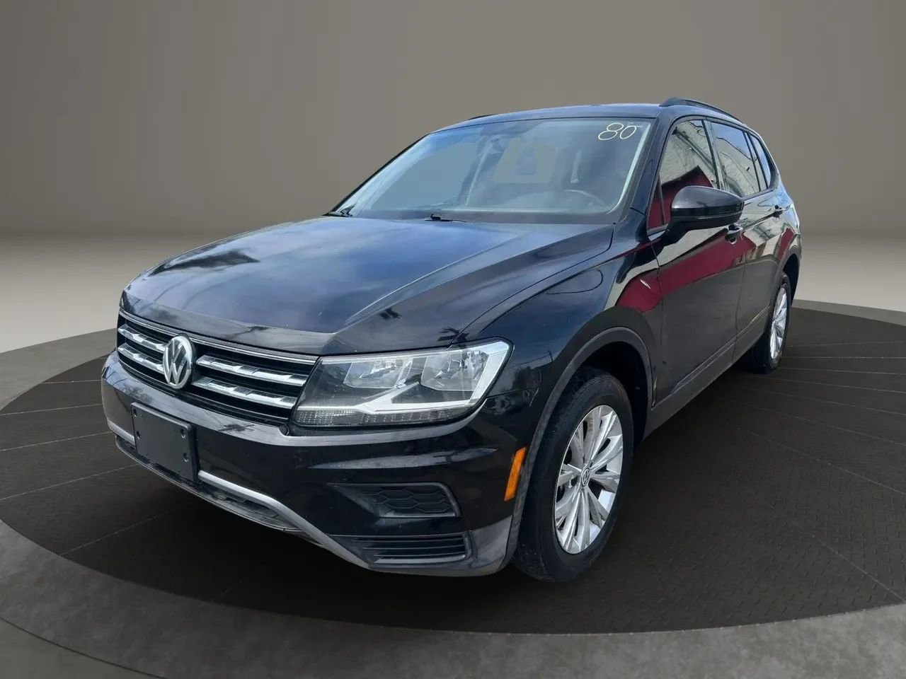 Used 2018 Volkswagen Tiguan S FWD image 1