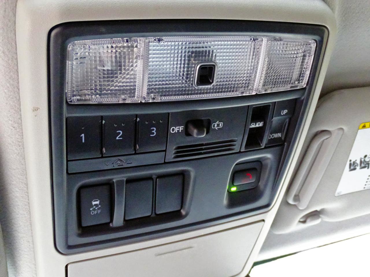 Used 2021 Toyota 4Runner SR5 Premium w/ Moonroof Package RWD image 39