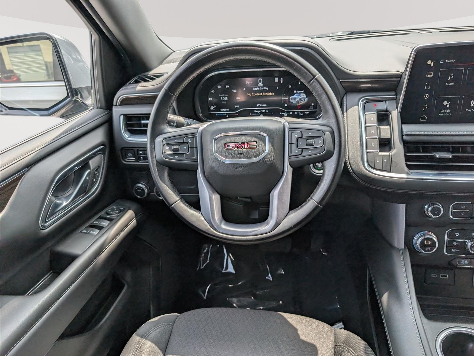 Used 2023 GMC Yukon SLE w/ Gmc Pro Safety Plus Package RWD image 19