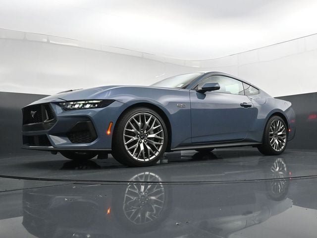 Used 2025 Ford Mustang GT Premium RWD image 29