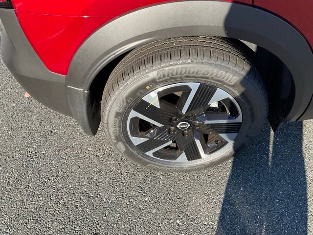 New 2026 Nissan Kicks SV w/ SV Premium Package image 7