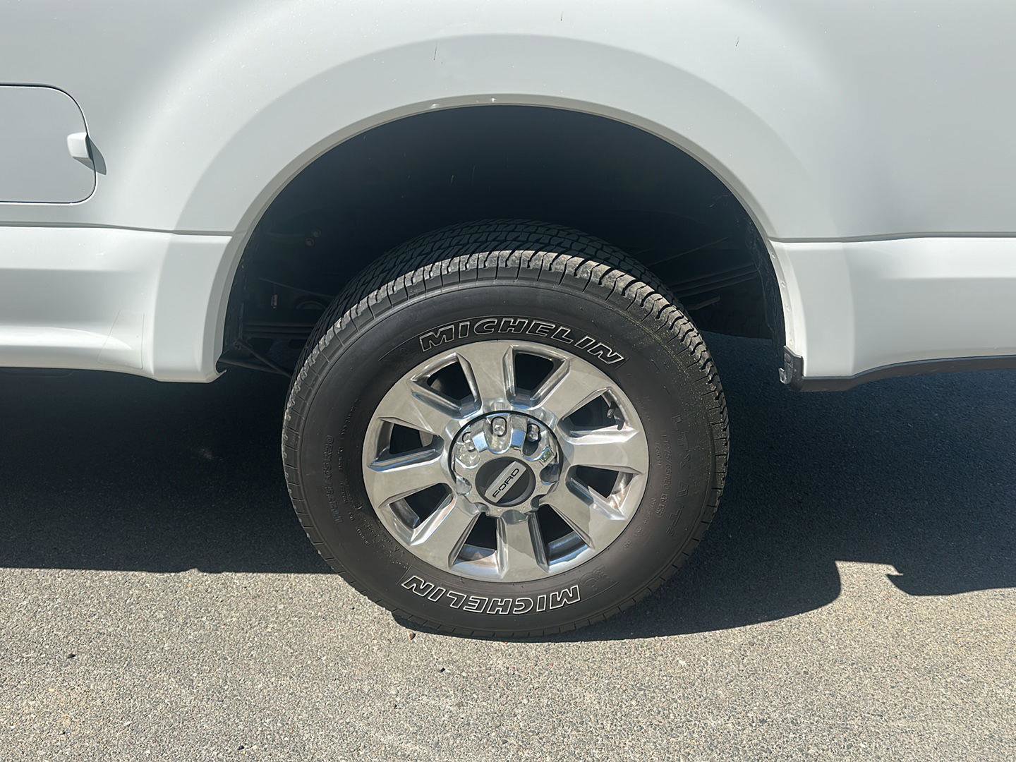 Used 2021 Ford F250 Platinum image 9