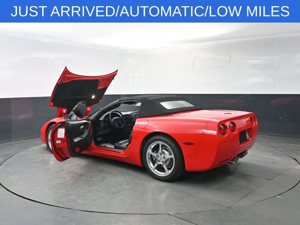 Used 2004 Chevrolet Corvette Convertible w/ Preferred Equipment Group RWD image 19