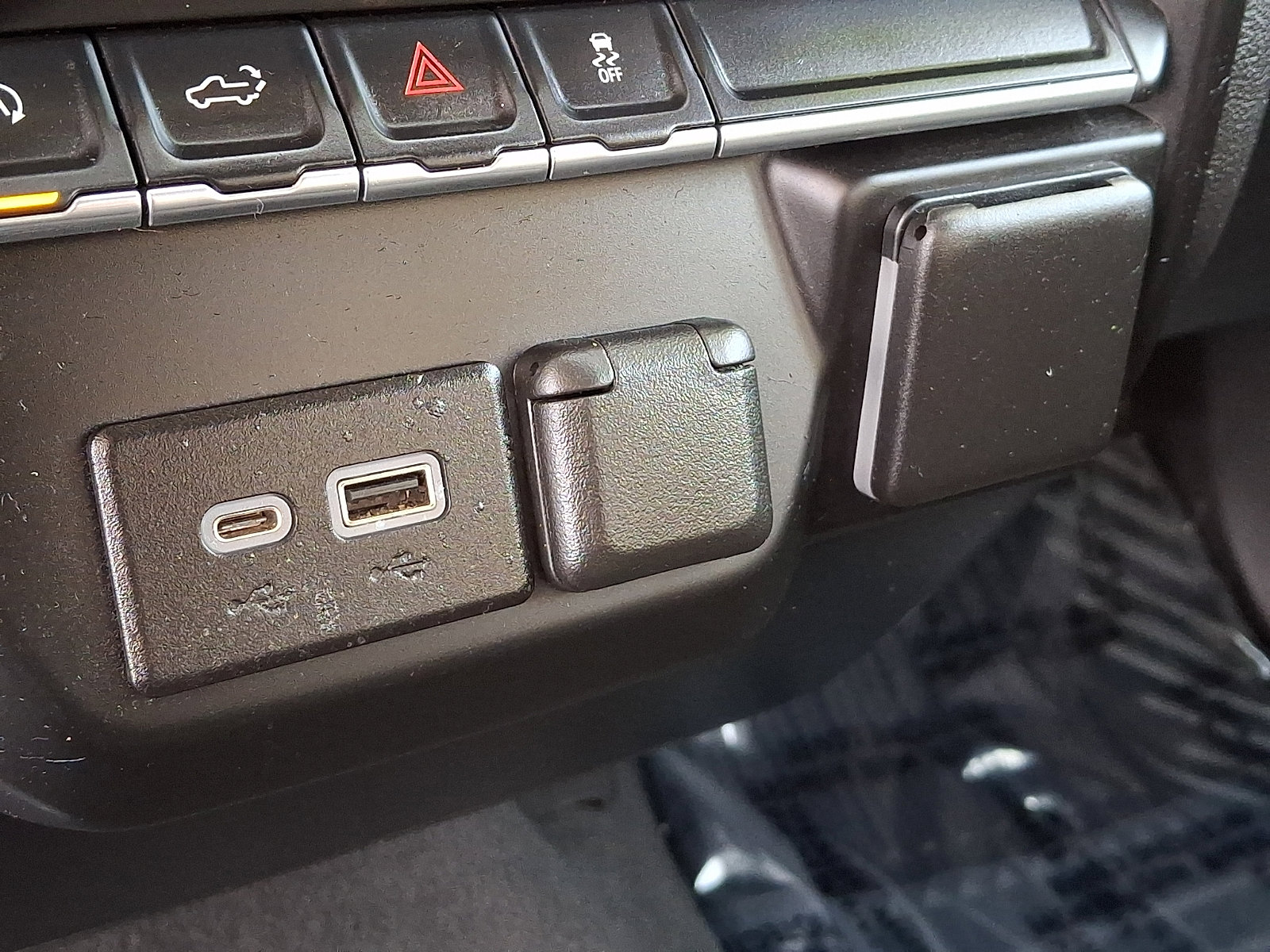 Certified 2023 GMC Sierra 1500 Pro w/ Pro Value Package image 25