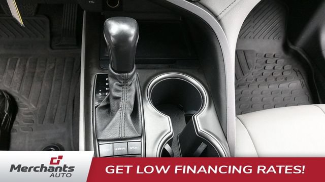 Used 2022 Toyota Camry SE FWD image 17