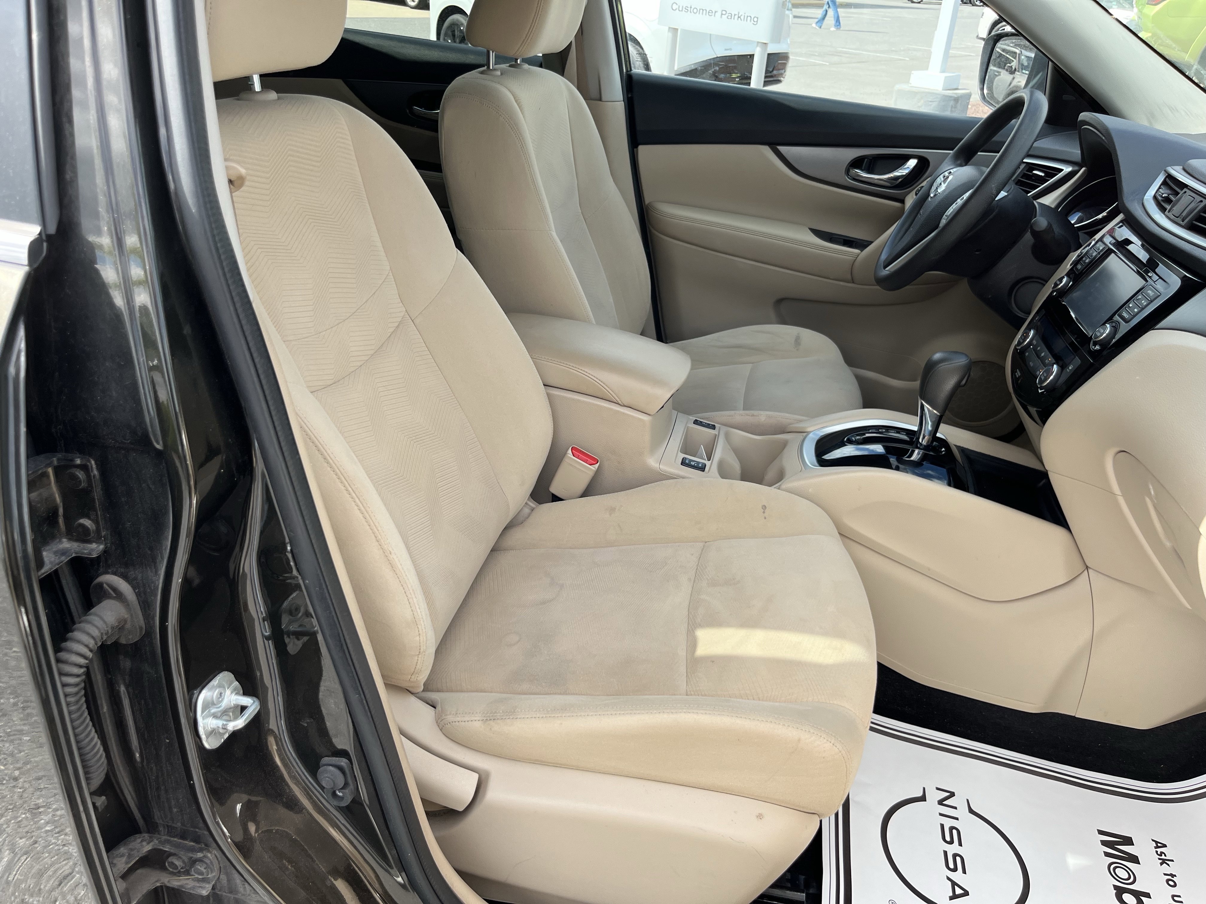 Used 2016 Nissan Rogue SV w/ SV Premium Package AWD/4WD image 3