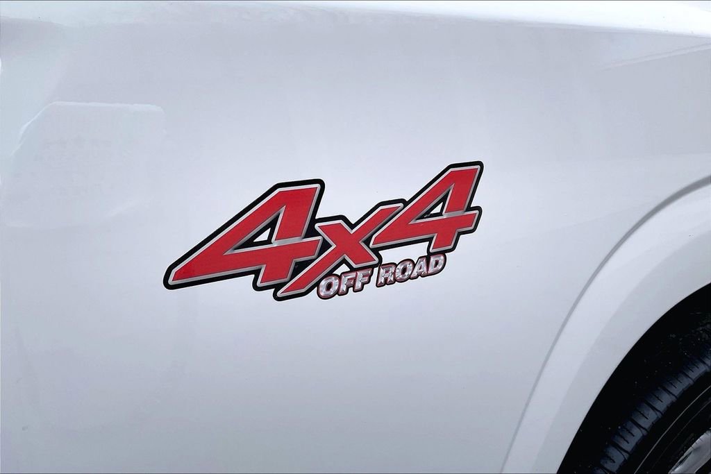 Used 2024 Nissan Frontier S w/ Technology Package image 8