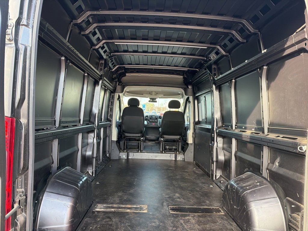 Used 2018 RAM ProMaster 2500 w/ Interior Convenience Group image 11