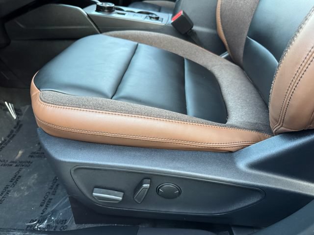 Used 2025 Ford Bronco Sport Outer Banks w/ Outer Banks Tech Package+ AWD/4WD image 15