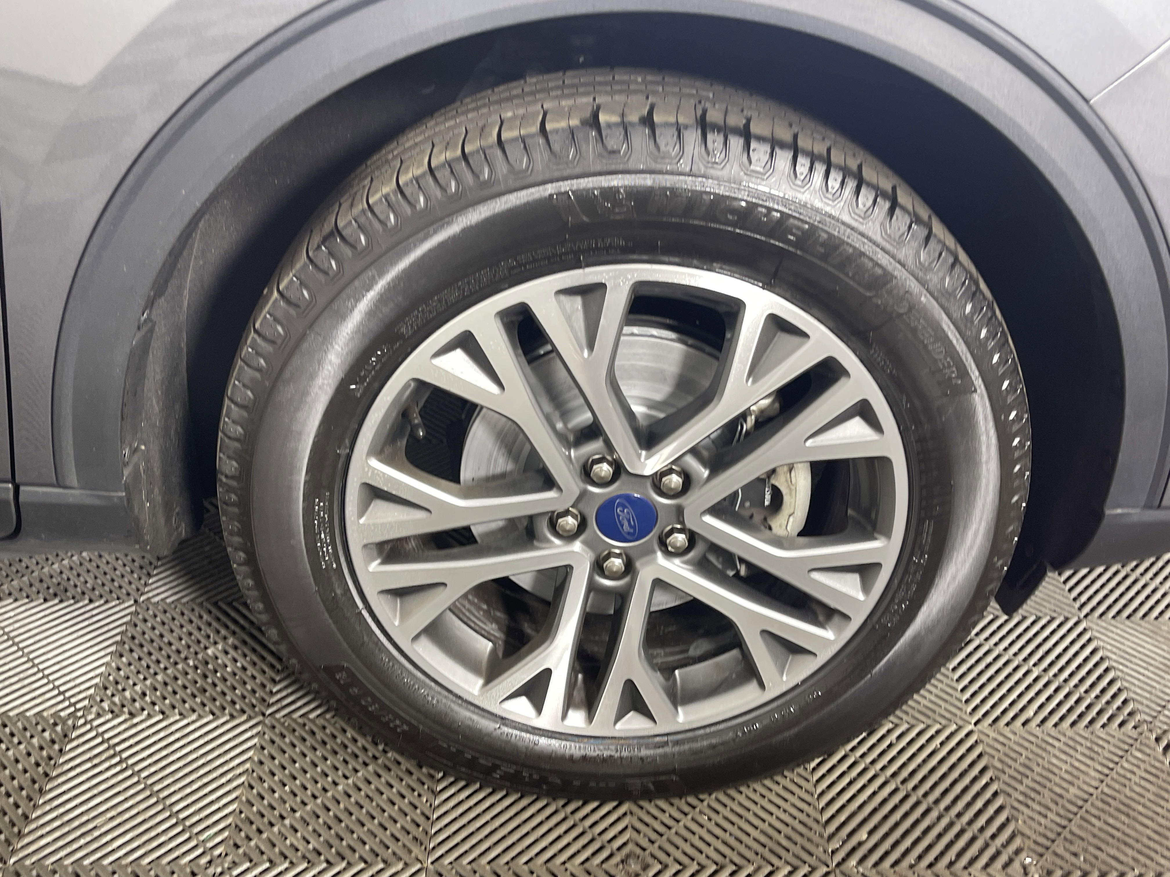 Used 2022 Ford Escape SEL image 7