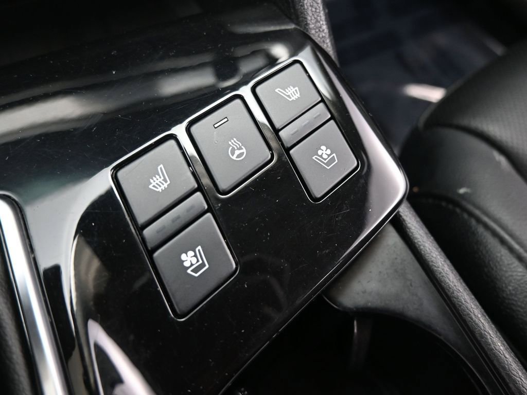 Used 2023 Kia Sportage SX image 33