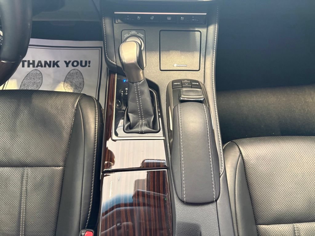 Used 2016 Lexus ES 350 w/ Luxury Package w/Wood Trim FWD image 33