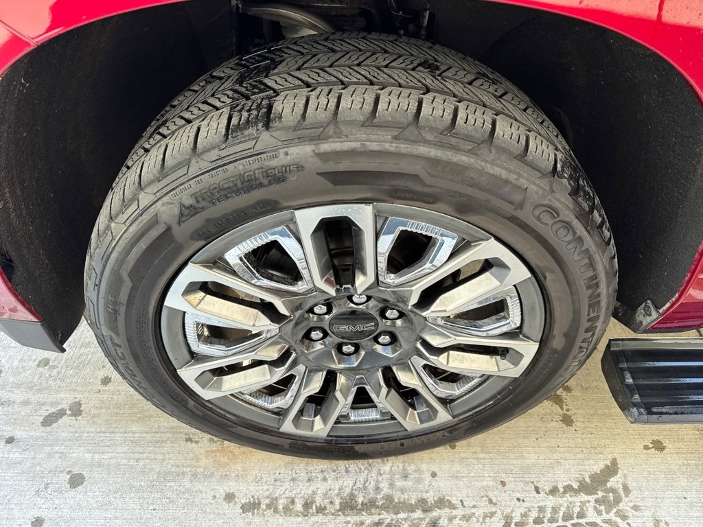 Used 2024 GMC Yukon Denali Ultimate image 25