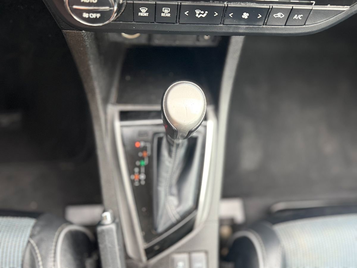 Used 2014 Toyota Corolla S image 20