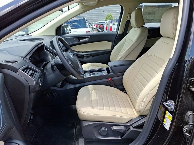 New 2024 Ford Edge SE w/ Black Appearance Package image 6
