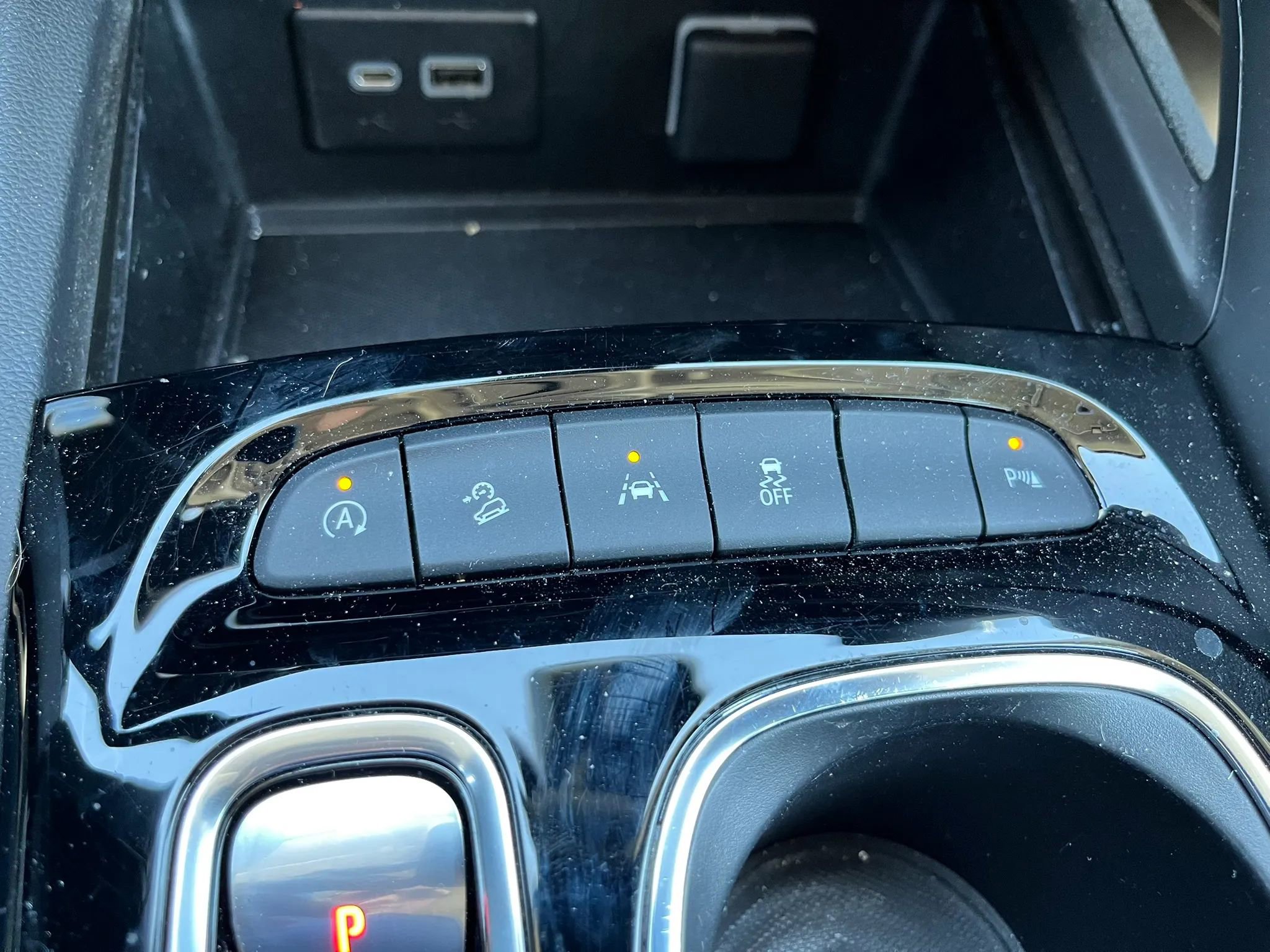 Used 2023 Buick Envision Essence AWD/4WD image 28