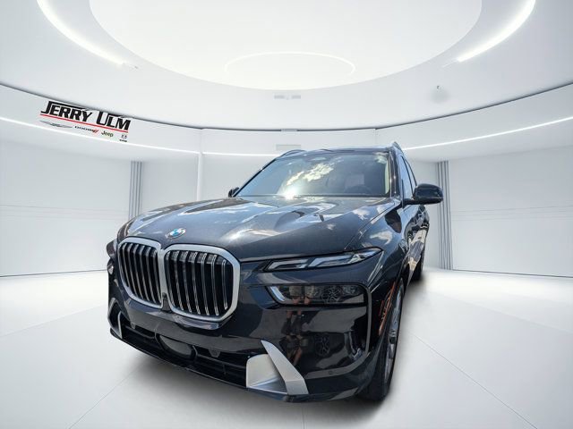 Used 2023 BMW X7 xDrive40i image 5