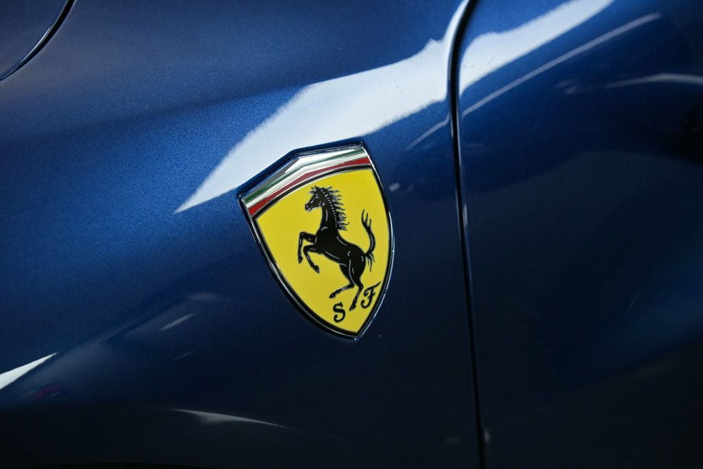 Used 2022 Ferrari 296 GTB RWD image 5