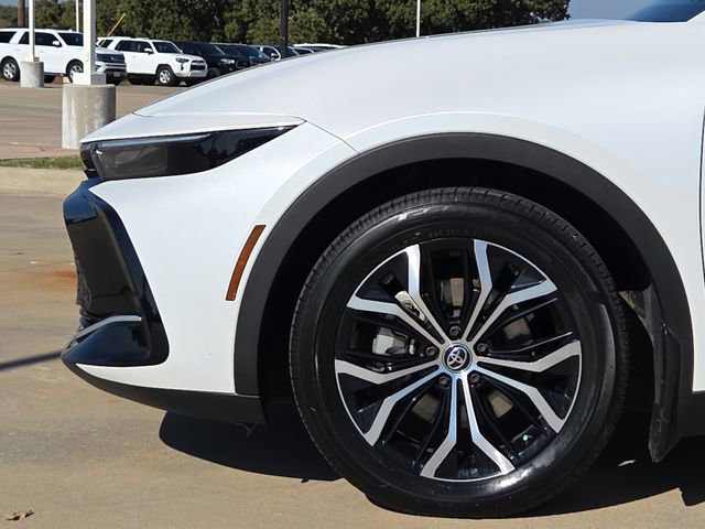 Used 2024 Toyota Crown XLE image 5