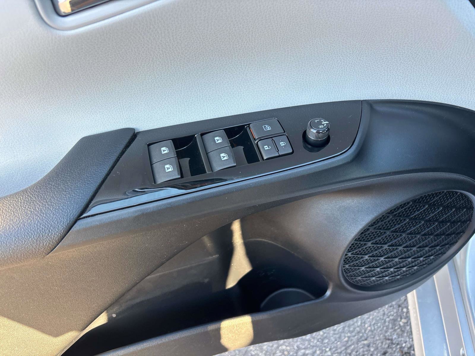Used 2017 Toyota Prius Prime Premium w/ Carpet Mat Package FWD image 8