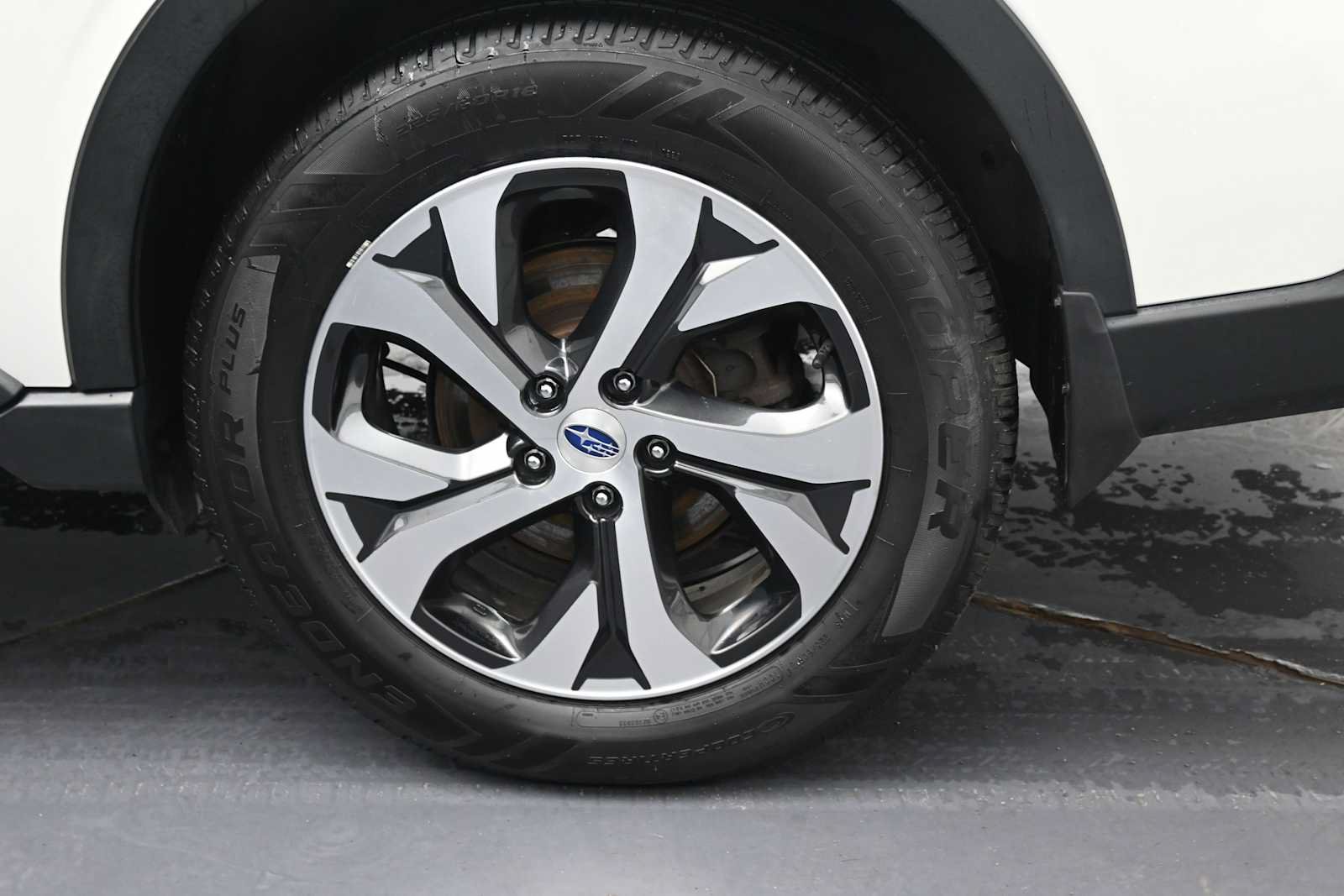 Used 2020 Subaru Outback Limited AWD/4WD image 5