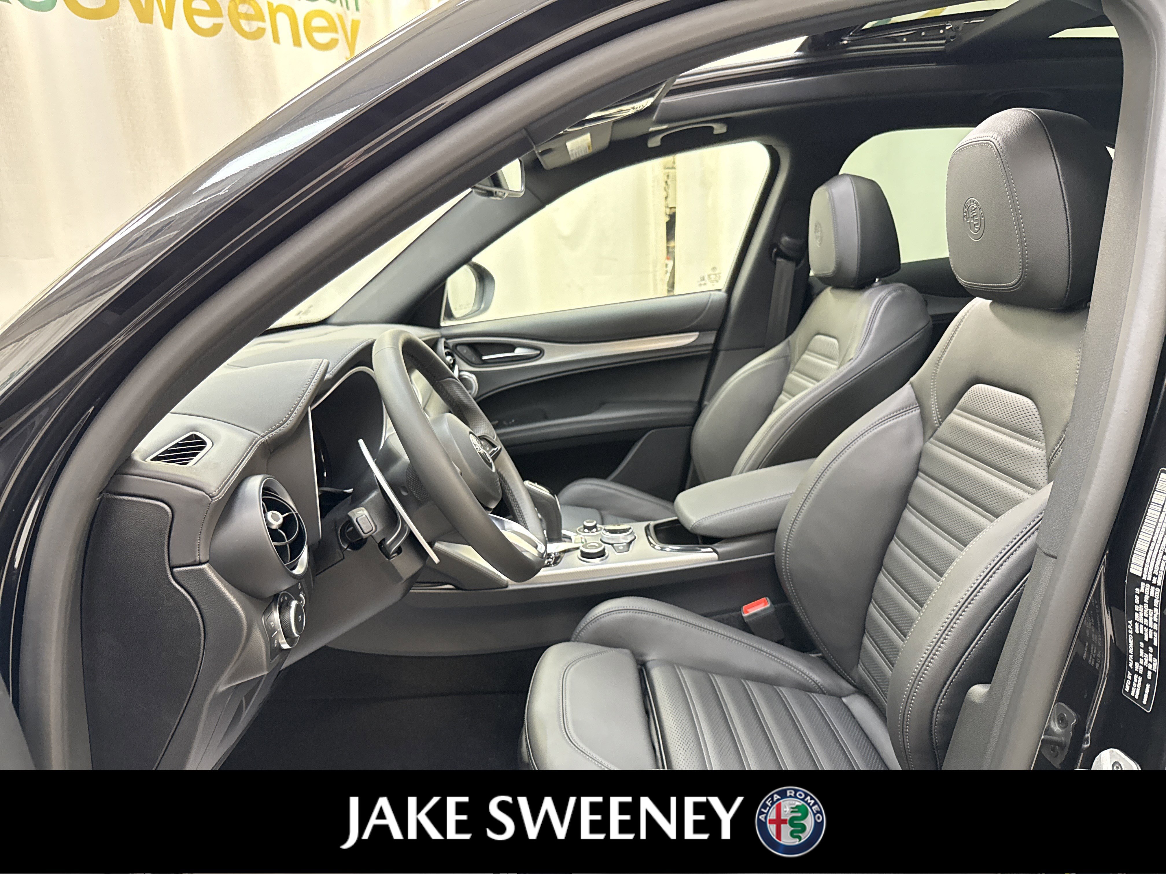 New 2026 Alfa Romeo Stelvio Sprint image 11