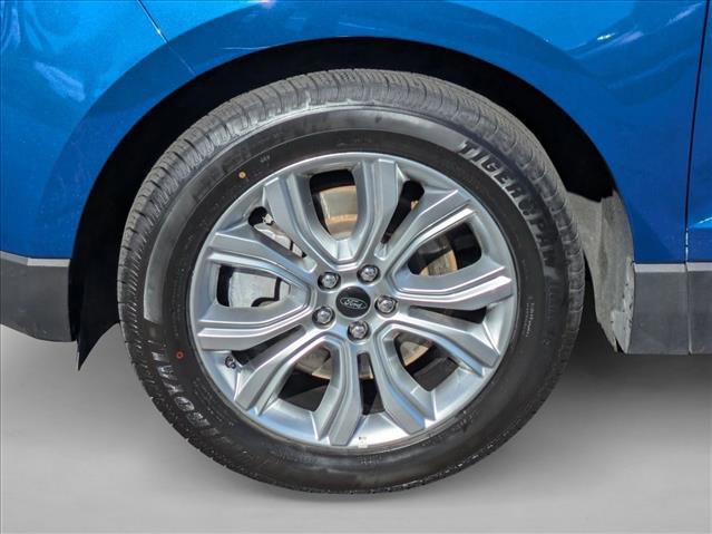 Used 2023 Ford Edge Titanium image 23