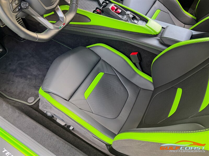 Used 2026 Lamborghini Temerario AWD/4WD image 19