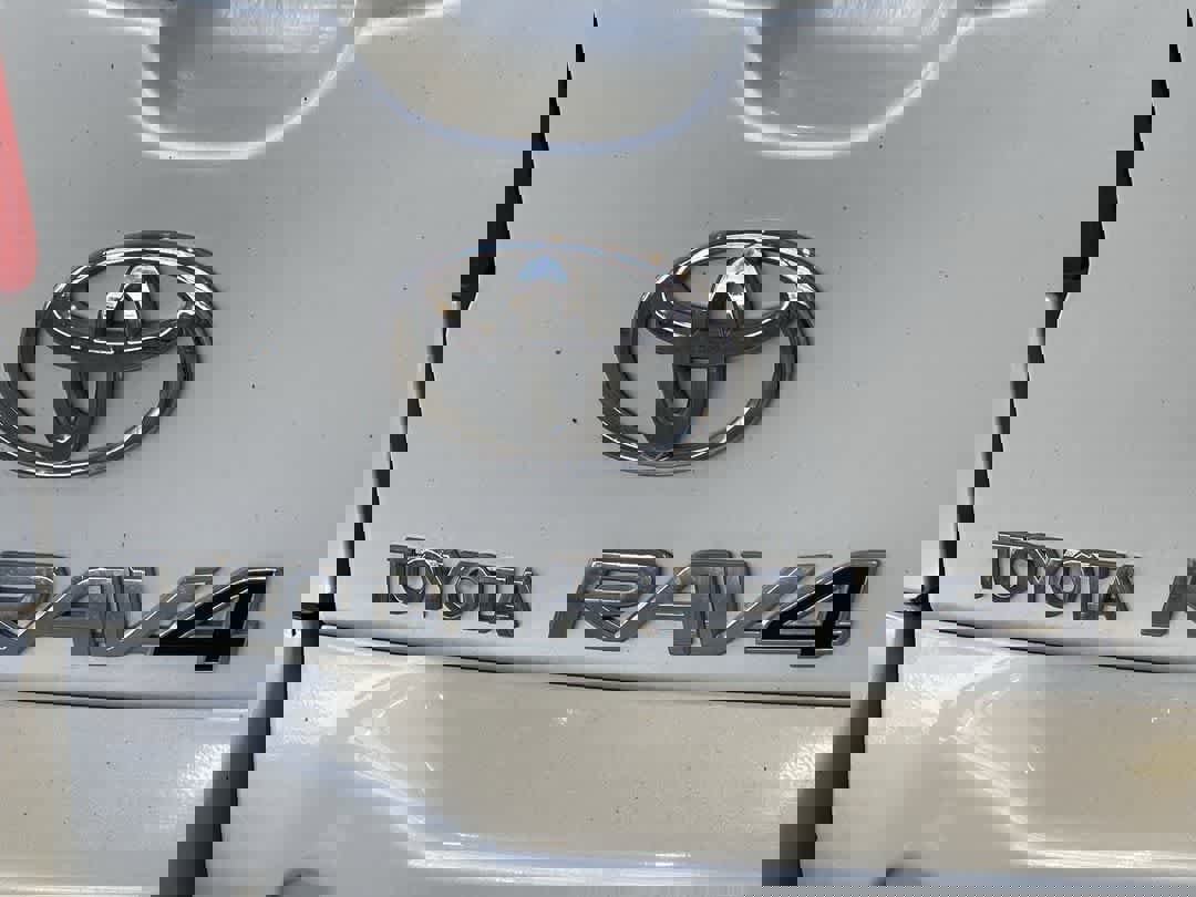 Used 2008 Toyota RAV4 Limited image 11