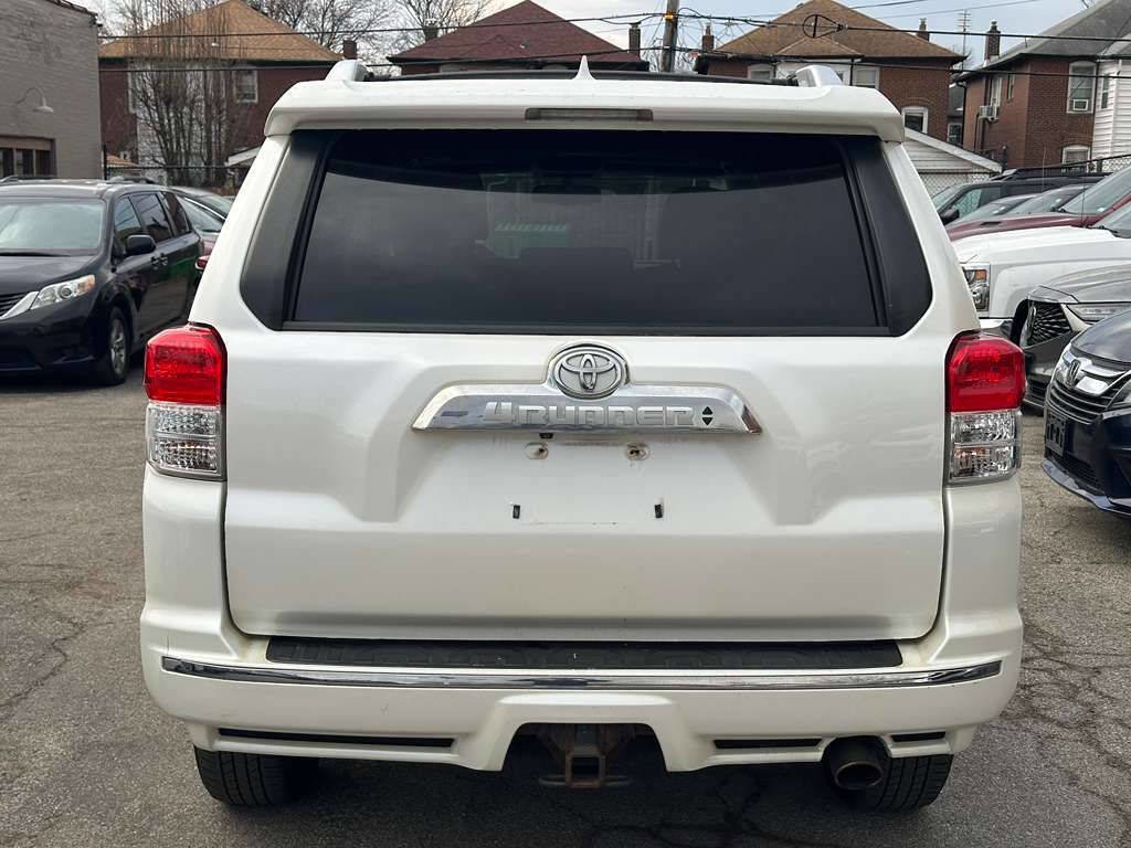 Used 2011 Toyota 4Runner Limited AWD/4WD image 7