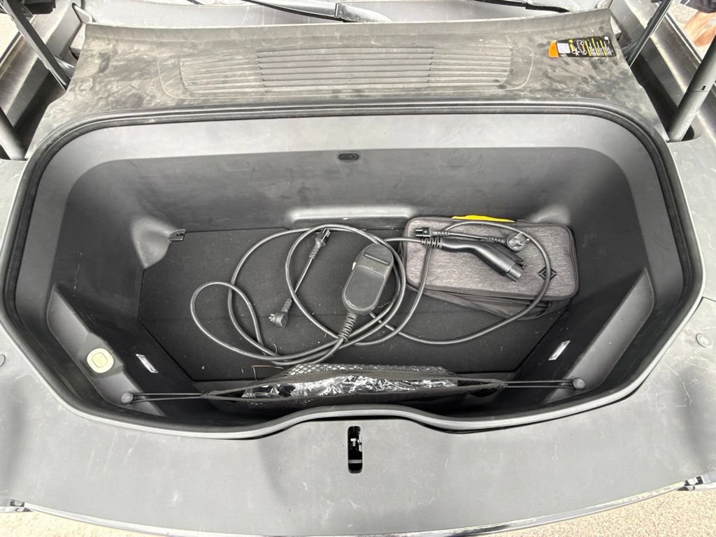Used 2023 Rivian R1S Launch Edition AWD/4WD image 17