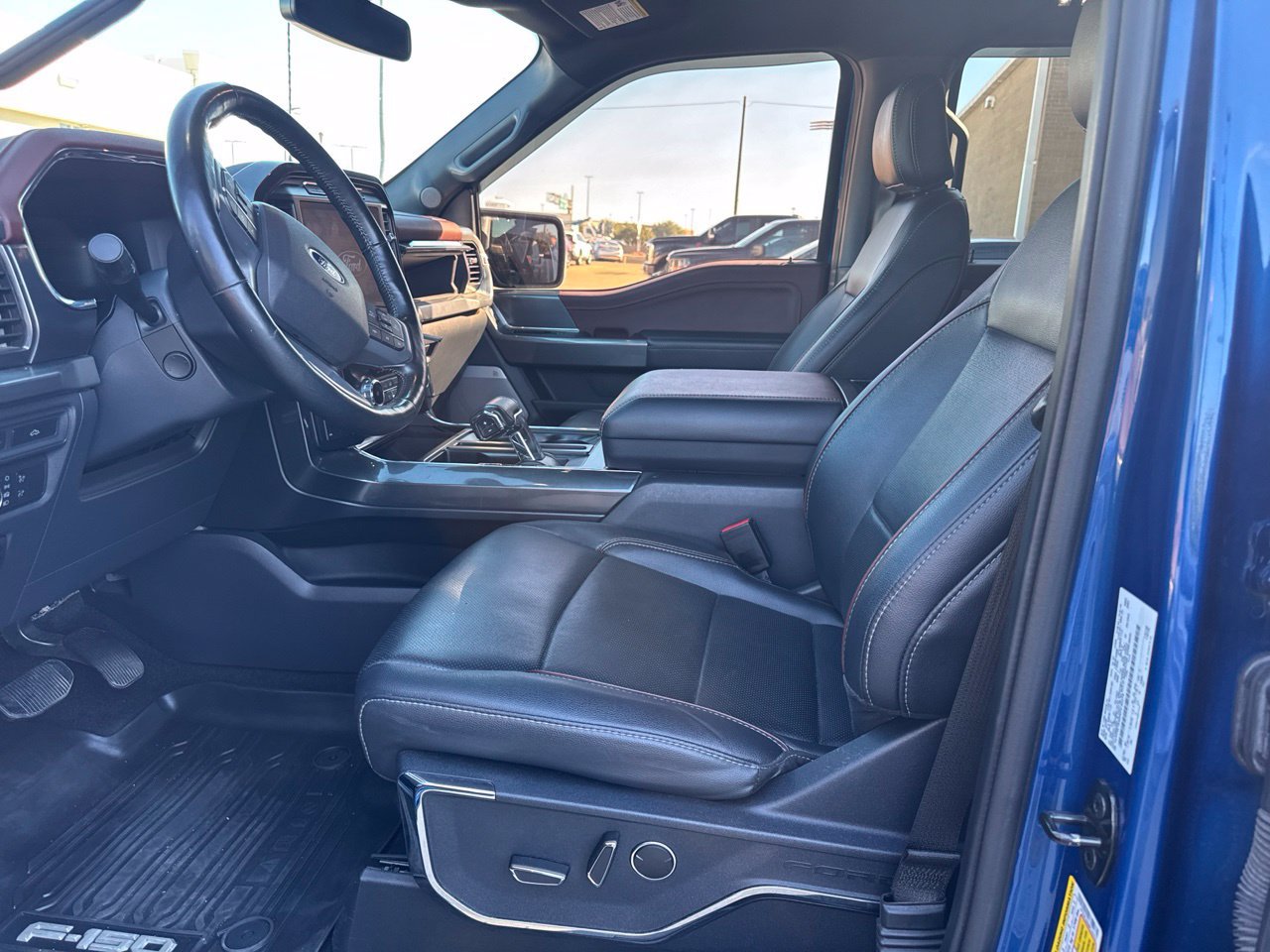 Used 2022 Ford F150 Lariat w/ Equipment Group 502A High AWD/4WD image 8