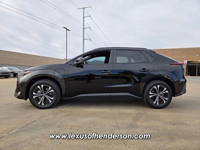 Used 2025 Toyota bZ4X AWD w/ Weather Package image 3