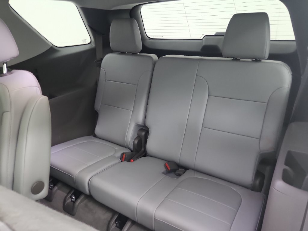 Used 2019 Chevrolet Traverse Premier w/ Driver Confidence II Package FWD image 35