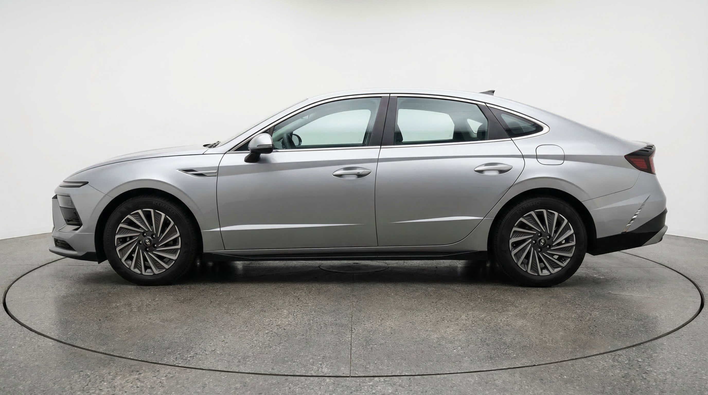 Used 2025 Hyundai Sonata SEL image 5