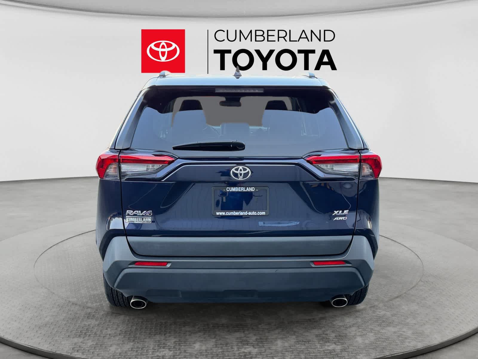 Used 2024 Toyota RAV4 XLE AWD/4WD image 4