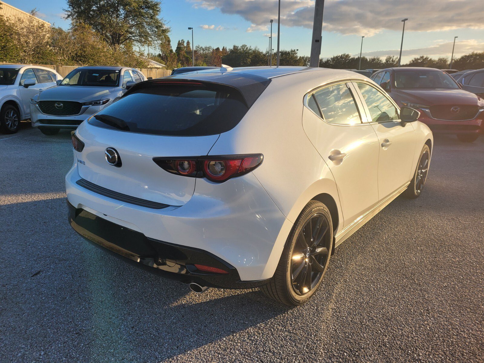 New 2026 MAZDA MAZDA3 2.5 S Hatchback w/ Premium Pkg FWD image 13