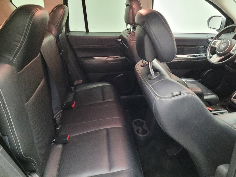 Used 2016 Jeep Compass High Altitude FWD image 19