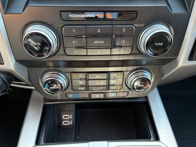 Certified 2019 Ford F150 Lariat w/ Equipment Group 502A Luxury AWD/4WD image 35
