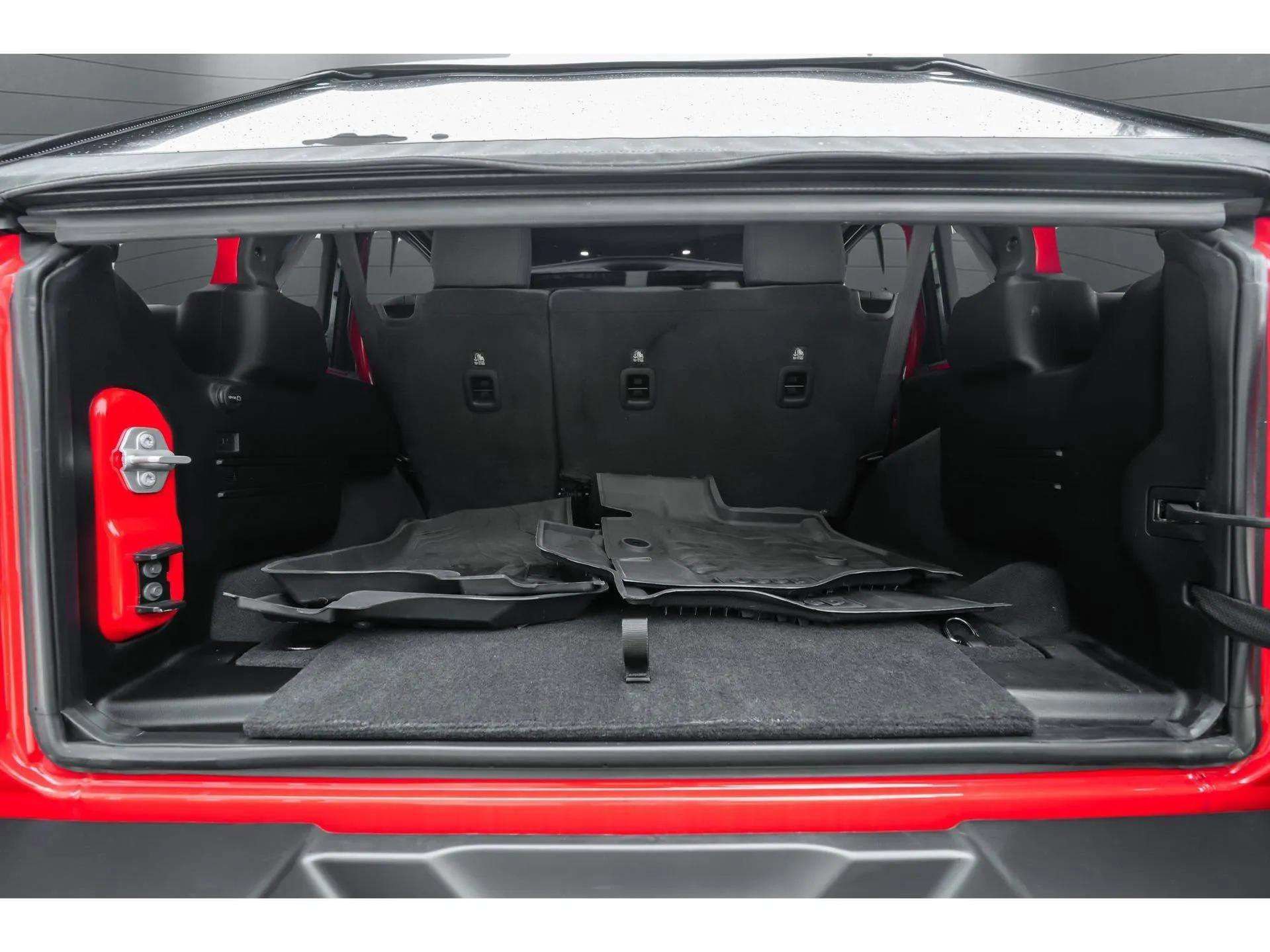 Used 2024 Jeep Wrangler Willys image 35