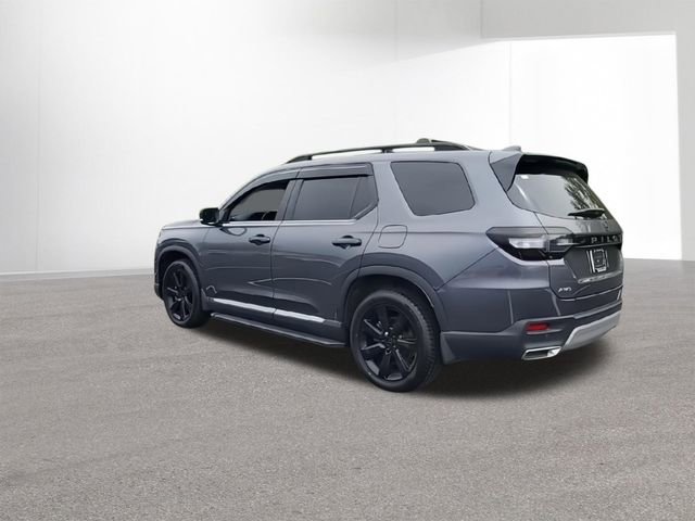 Used 2024 Honda Pilot Touring image 6