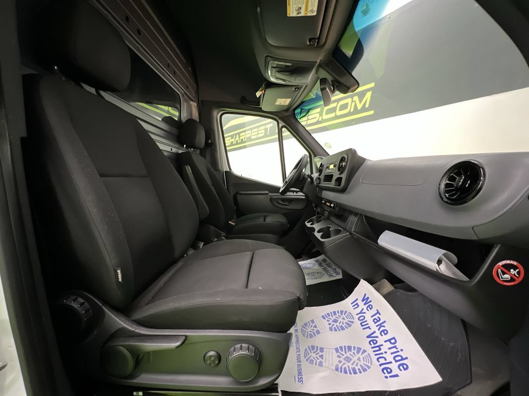 Used 2021 Mercedes-Benz Sprinter 2500 image 28