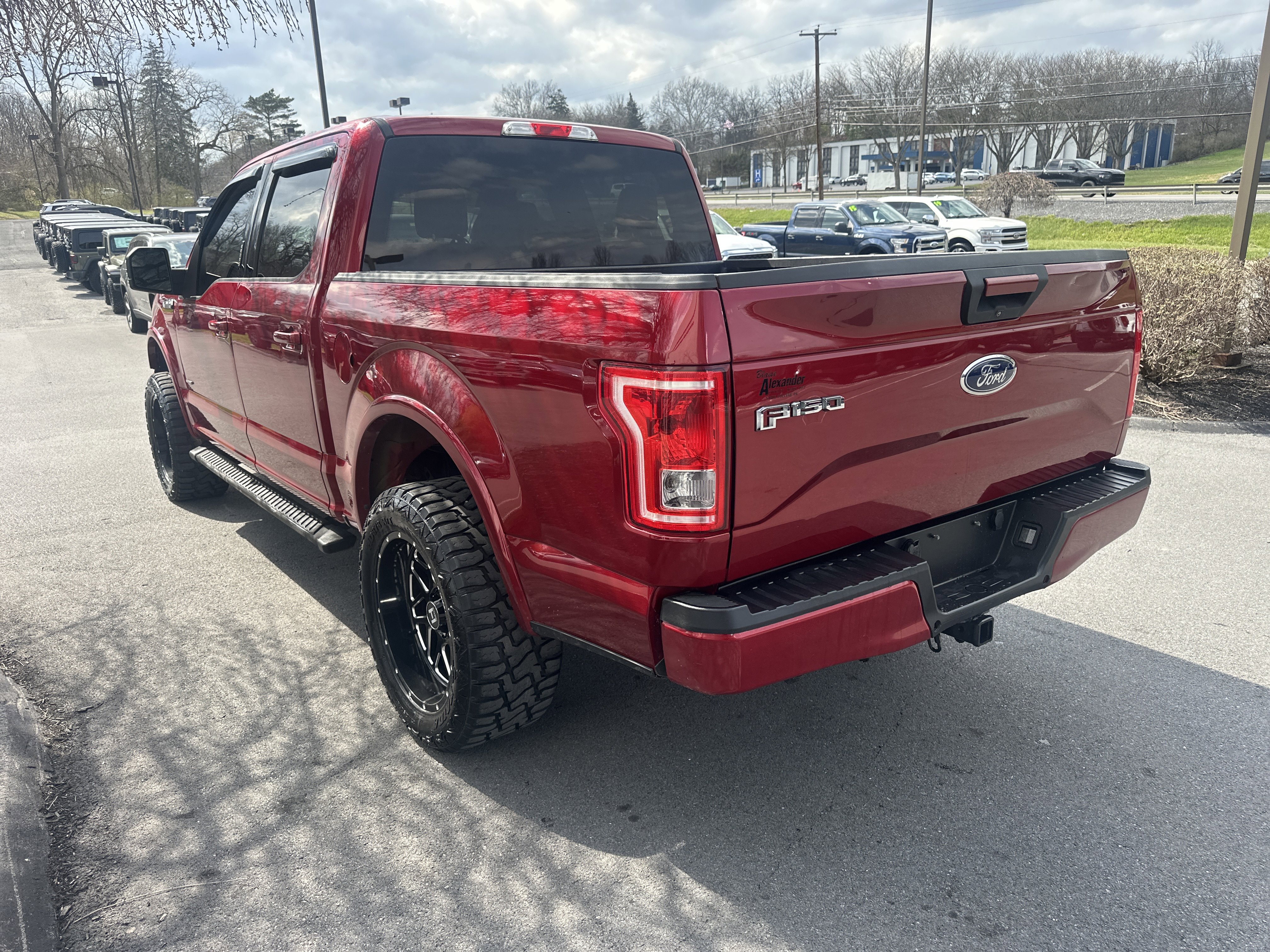 Used 2015 Ford F150 XLT w/ Equipment Group 301A Mid image 6