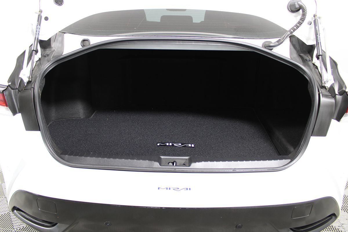 Used 2021 Toyota Mirai w/ Advanced Technology Package RWD image 27