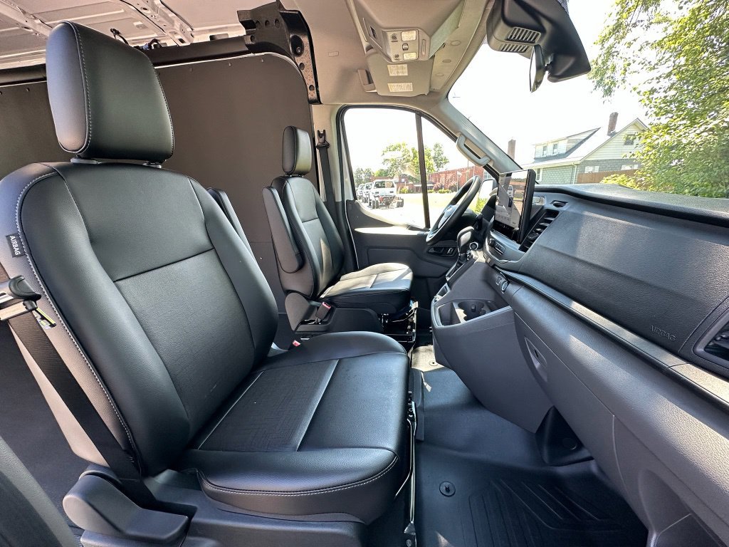 New 2026 Ford Transit 350 148 Medium Roof AWD w/ Load Area Protection Package image 20