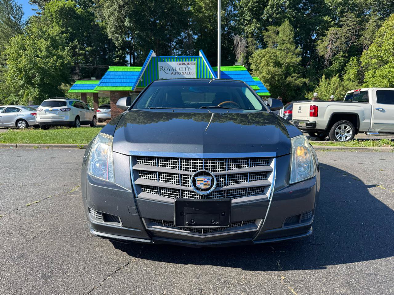 Used 2010 Cadillac CTS Luxury RWD image 2