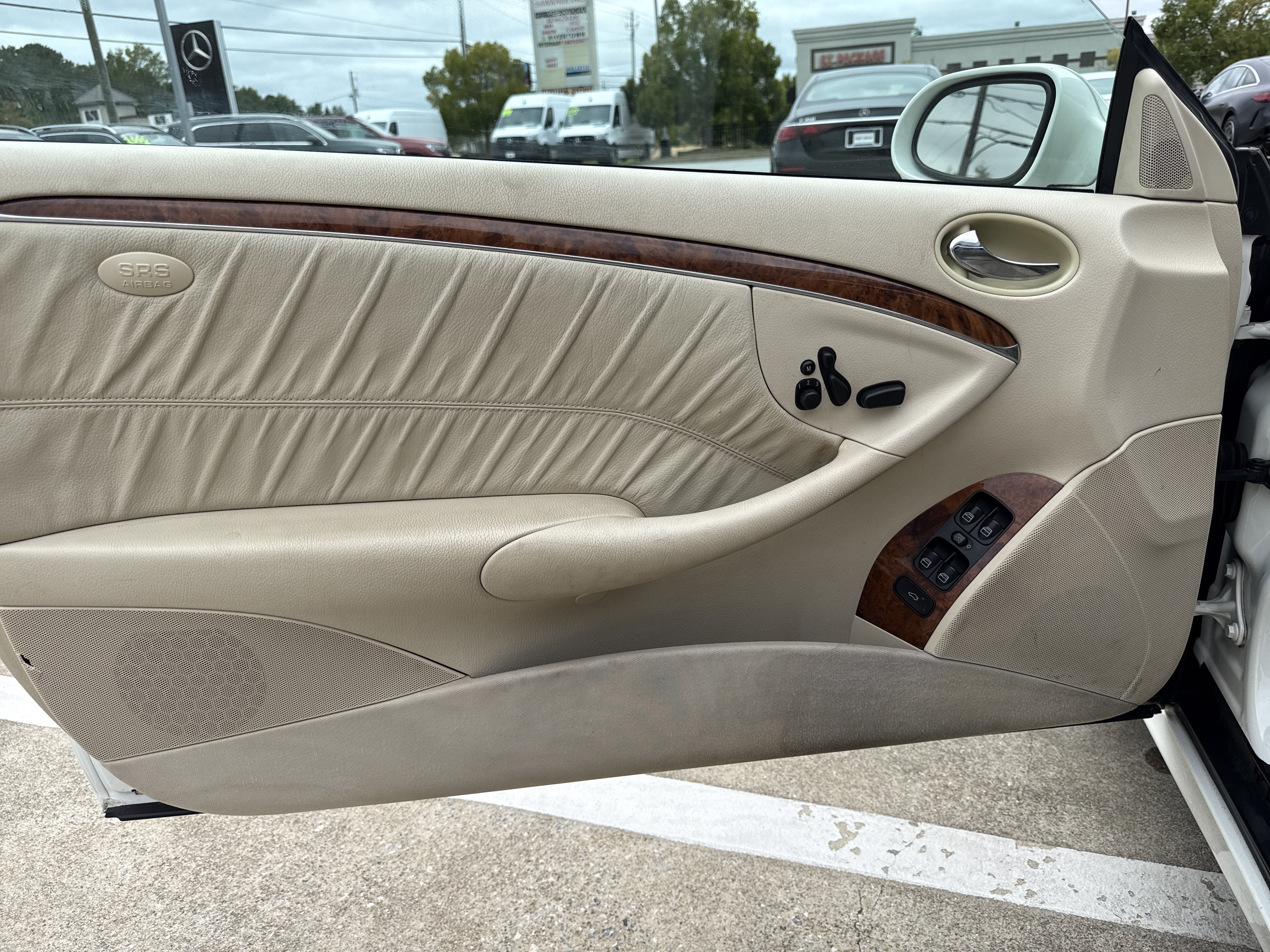 Used 2008 Mercedes-Benz CLK 350 Coupe image 17
